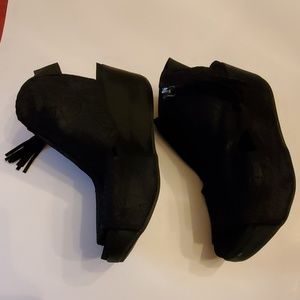 YELLOW BOX Wedge Sandals